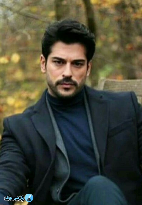 دانلود رمان عطر تنت اثر ملودی نگارش قوی